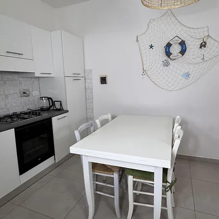 Con Giardino A Due Passi Dal Mare דירה *