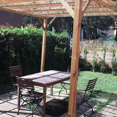 Con Giardino A Due Passi Dal Mare Follonica